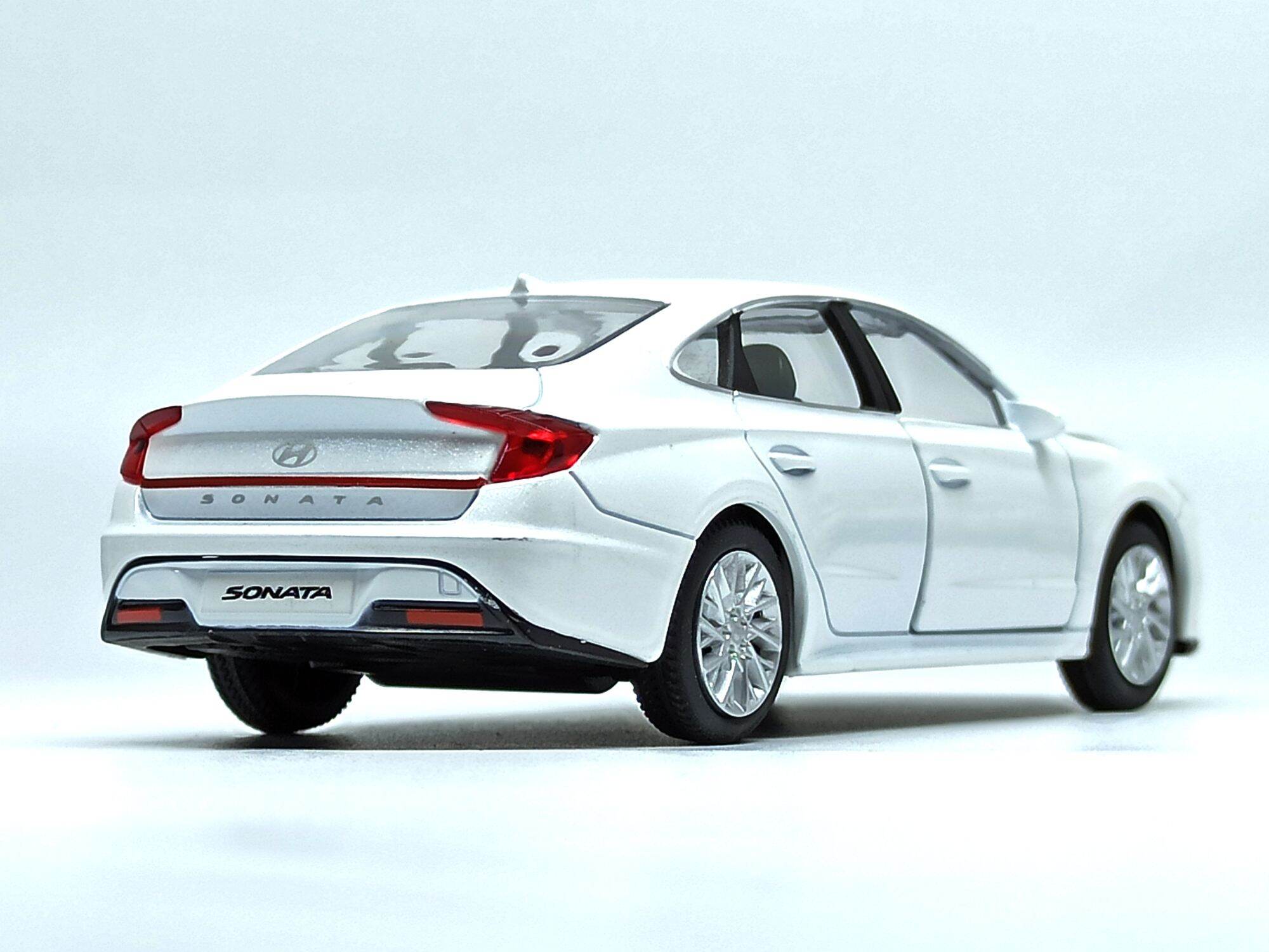 Mô hình xe Hyundai Sonata DN8