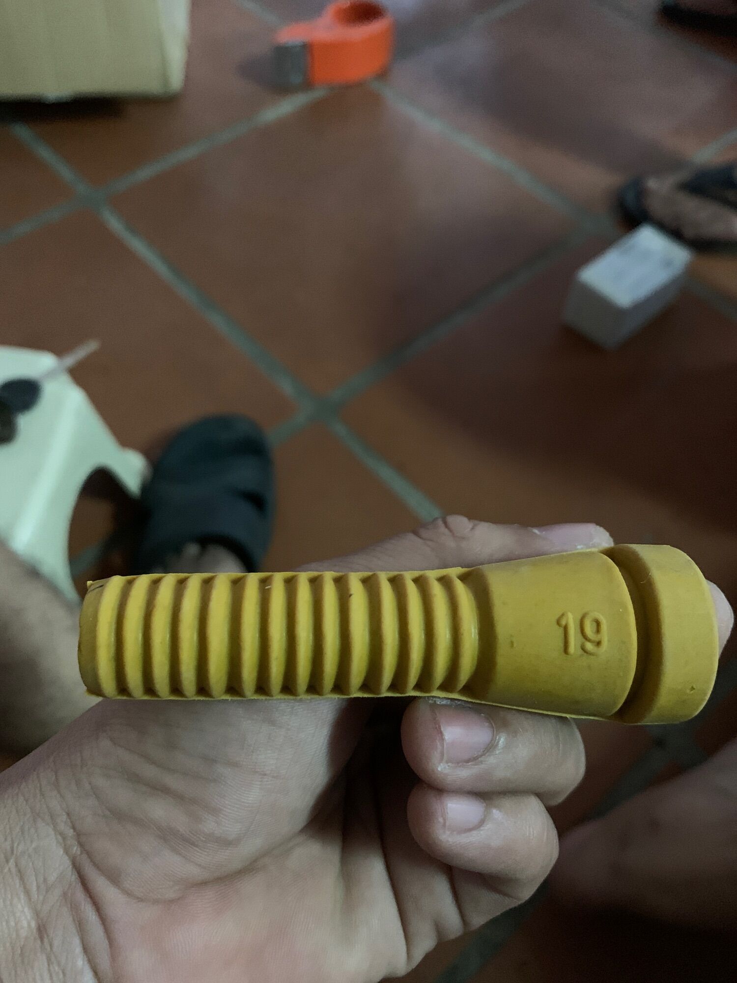 Núm vặt lông gà , lông vịt loại m19mm