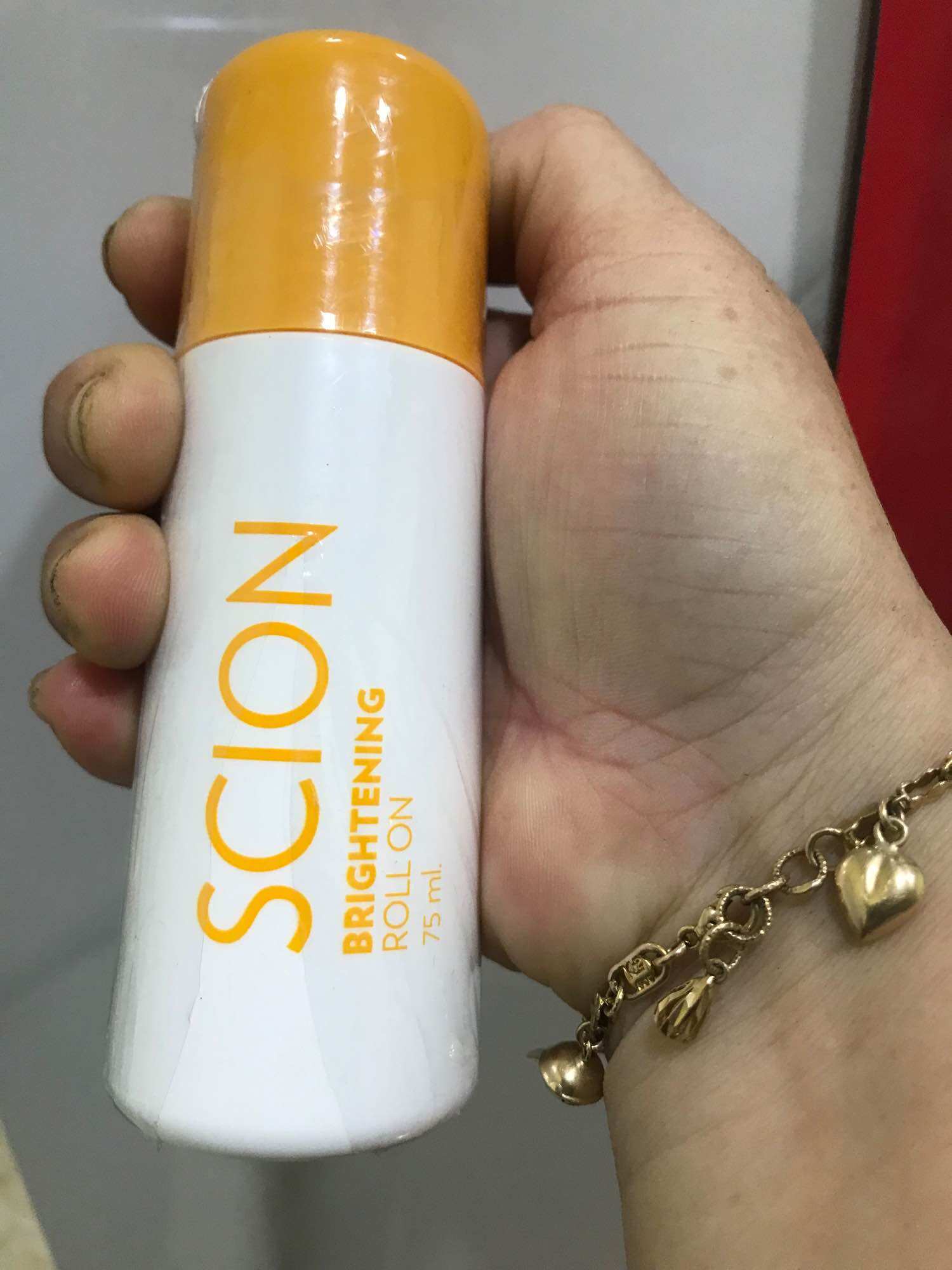 Lăn khử mùi Scion nuskin  chính hảng