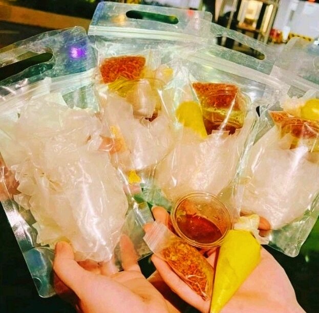 Bánh Tráng Sốt Me, Bơ Béo Ruốc Hành Phi