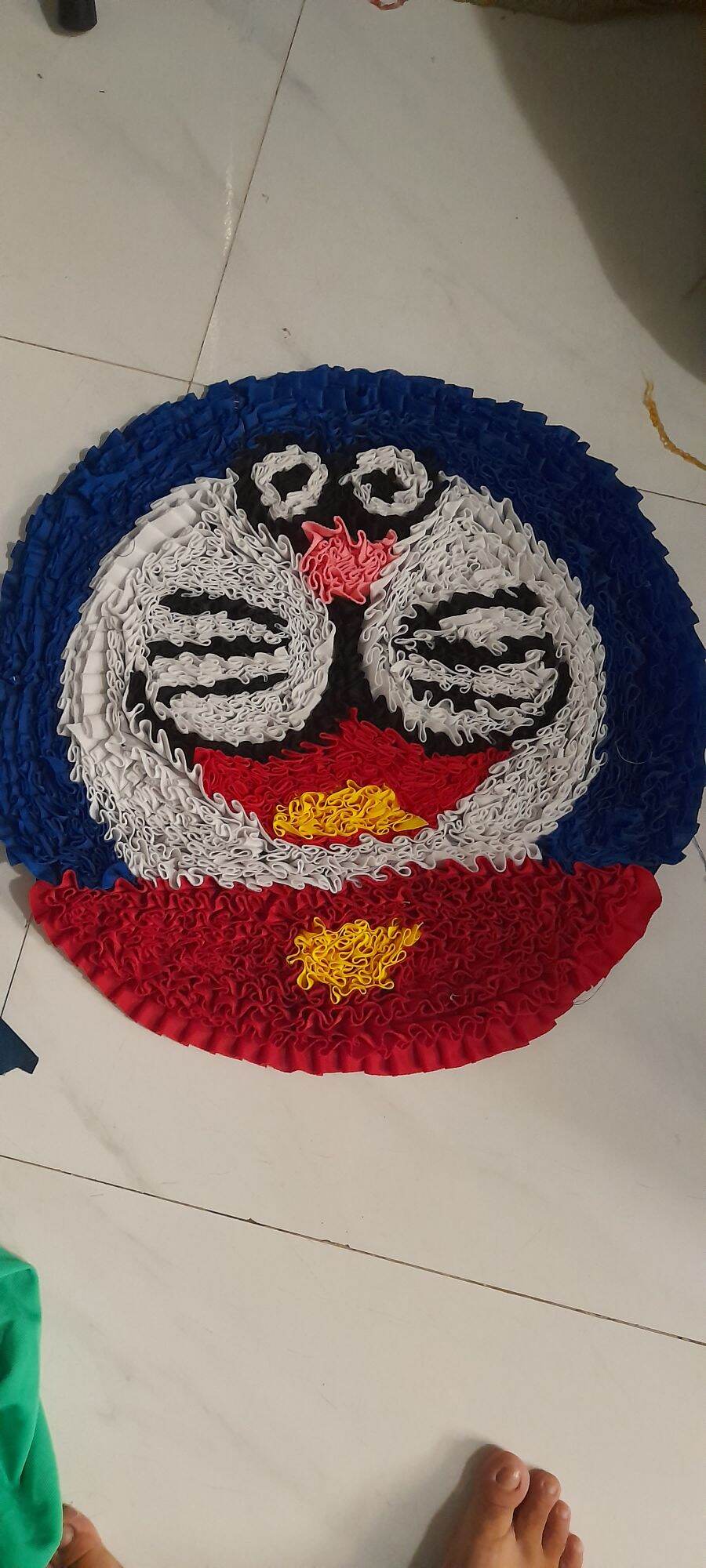 thảm  doremon  vui vẻ.kích thước 55cm