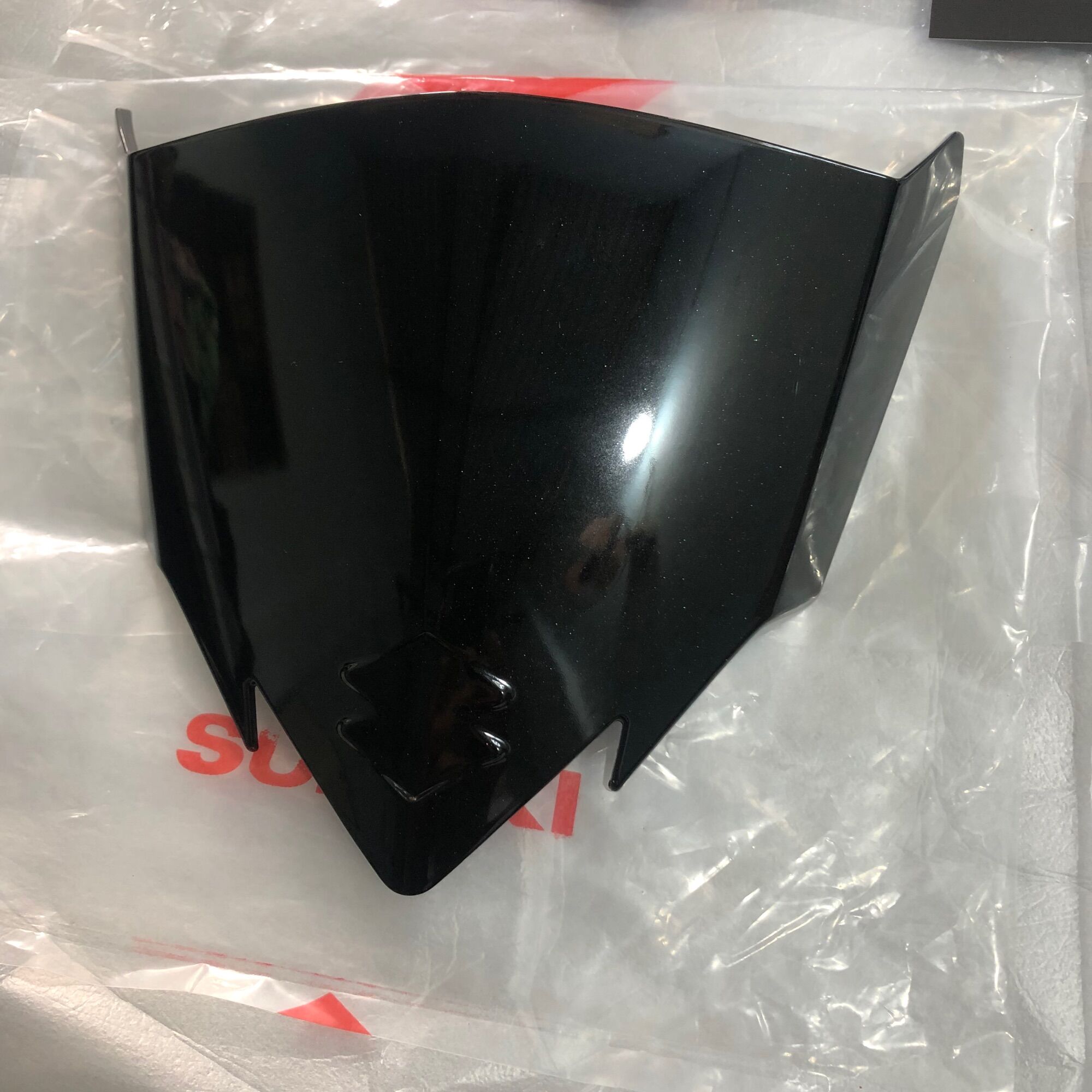 CHẮN GIÓ - MÃO ĐẦU - ỐP MẶT NẠ SATRIA, RAIDER FI