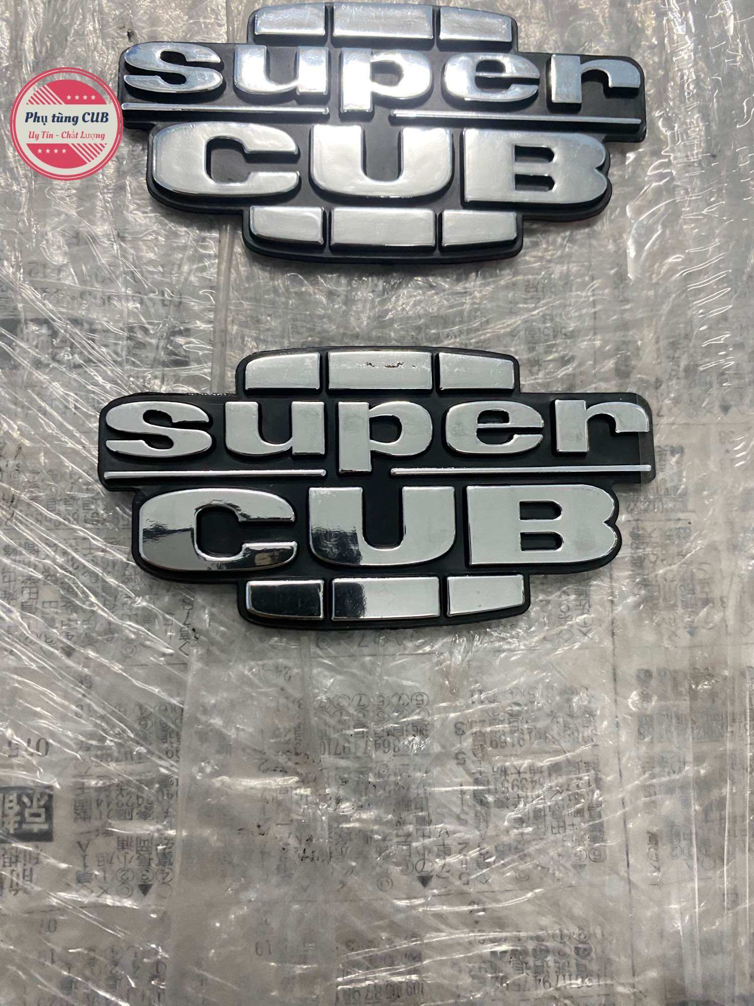 Tem cốp nổi cub 82-84 ( 1 cặp )