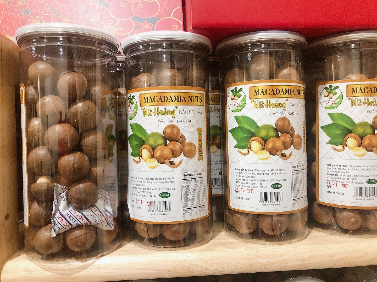 Mắc ca nứt vỏ Daklak hàng tại xửơng béo dòn không hôi dầu hộp 500gr