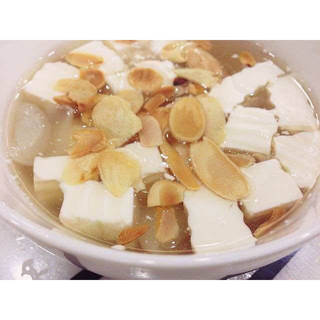 Hạnh nhân lát túi 100g