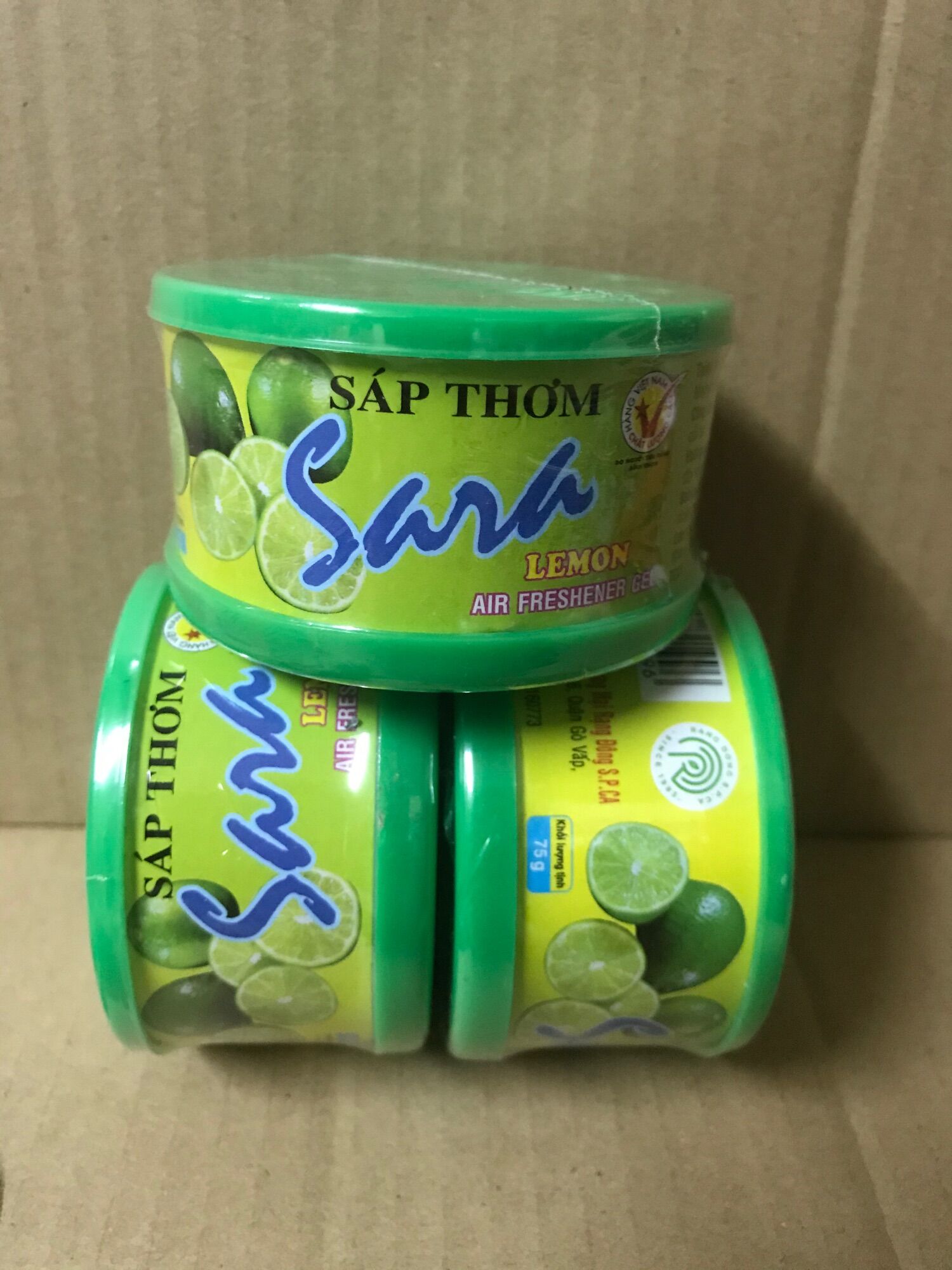 [HCM]1 hũ sáp thơm mùi chanh Sara 75g khử mùi thơm phòng