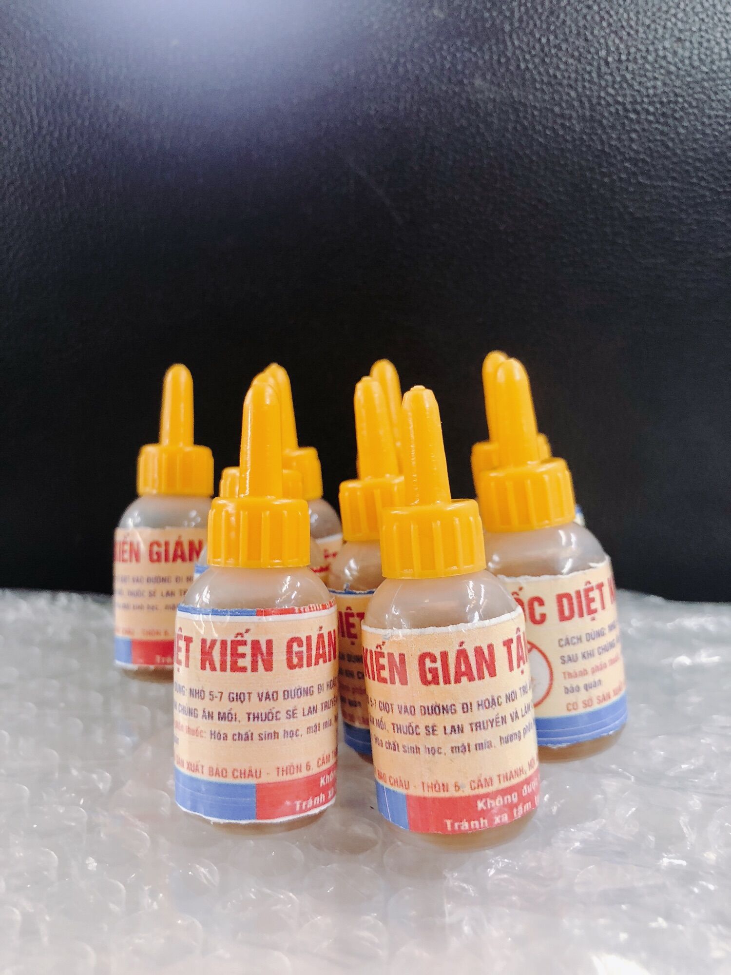 Nhỏ kiến - Dạng mật mía