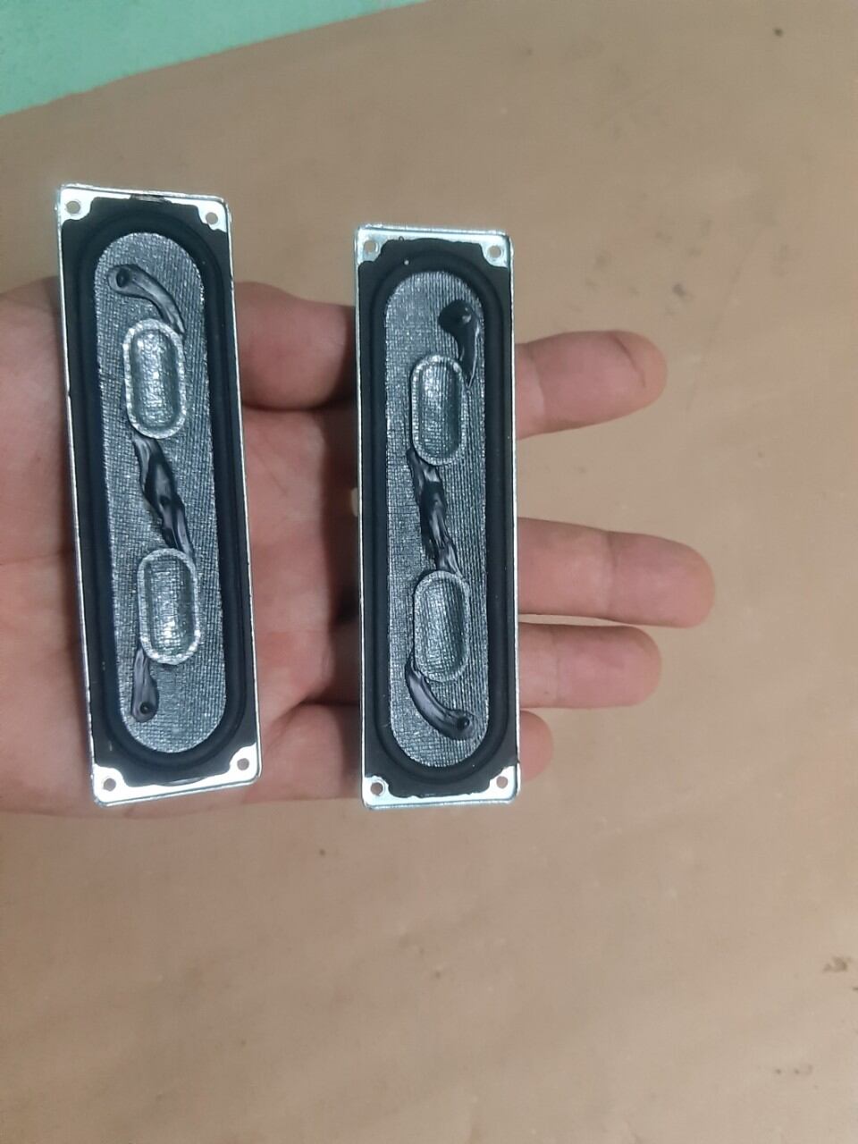 Loa Toàn dải tivi