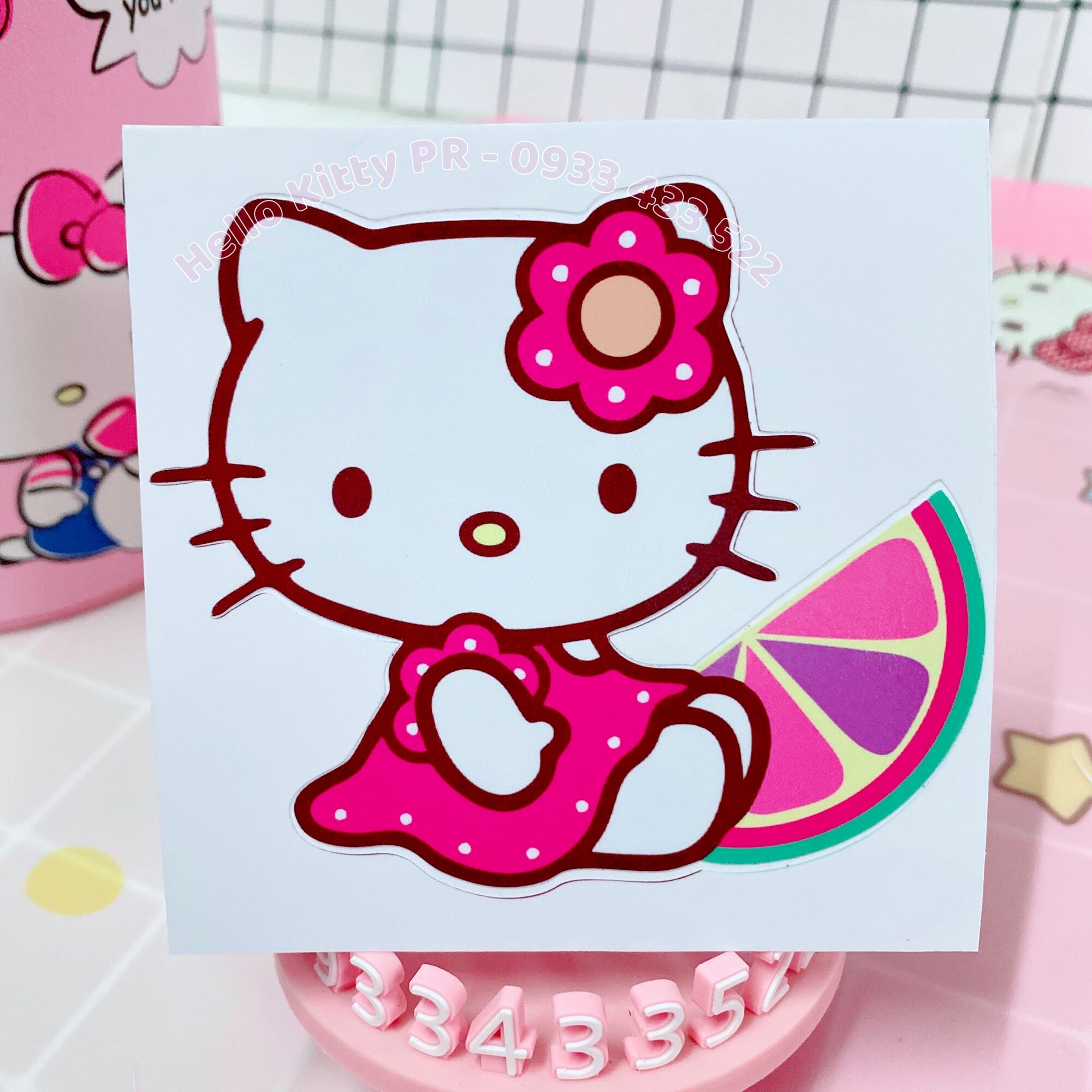 [Freeship MAX] Decal dán trang trí ( nón bảo hiểm, xe, ổ điện, tủ kính ) HelloKitty PR