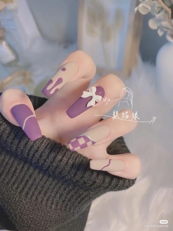 Nailbox móng úp thiết kế sẵn theo yêu cầu- mẫu tím lì