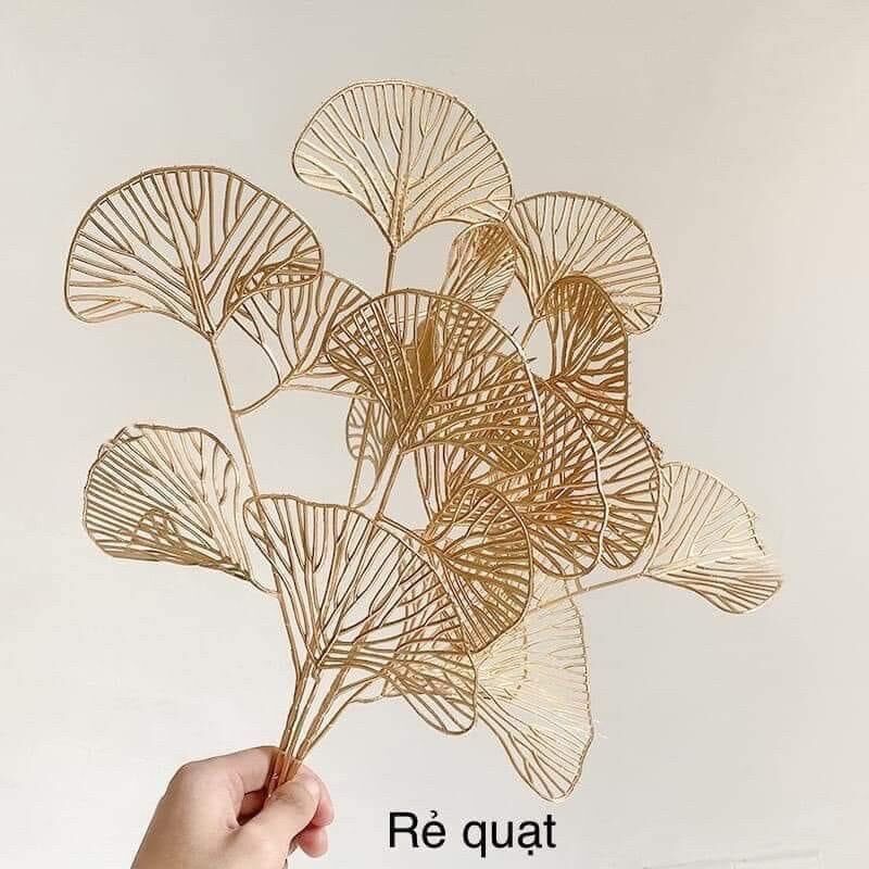 Rẻ quạt nhũ đồng, cành đồng trang trí