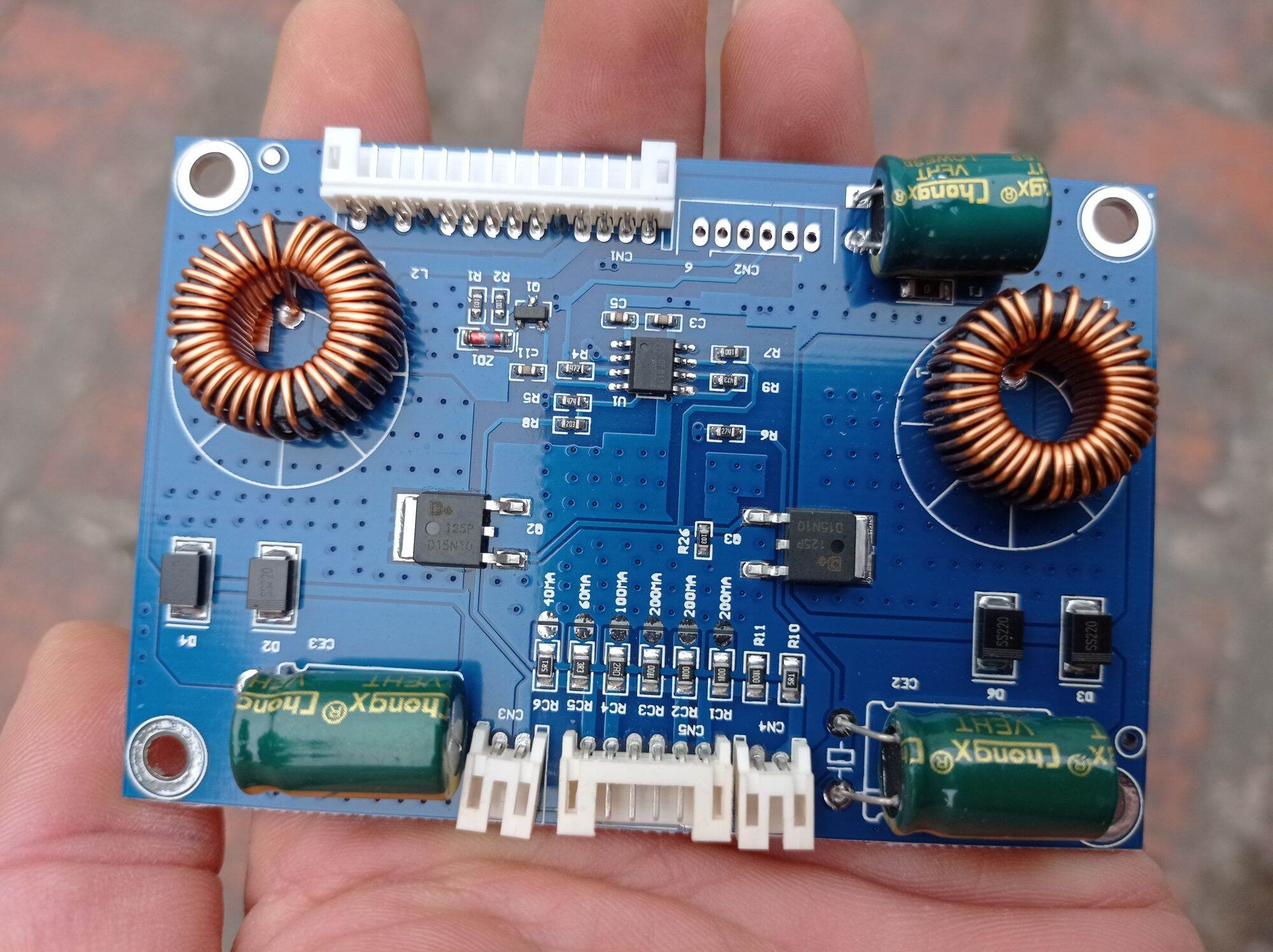 cao áp tivi đa năng từ 32-55inh