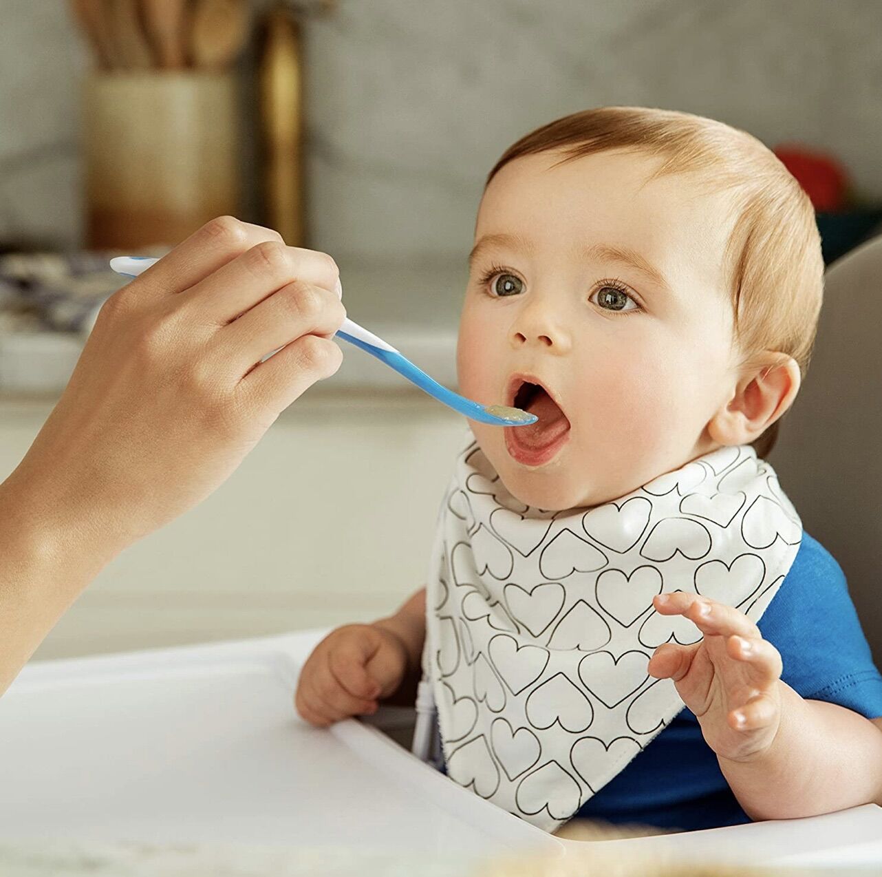 Thìa báo nóng ăn dặm Munchkin Mỹ cho bé