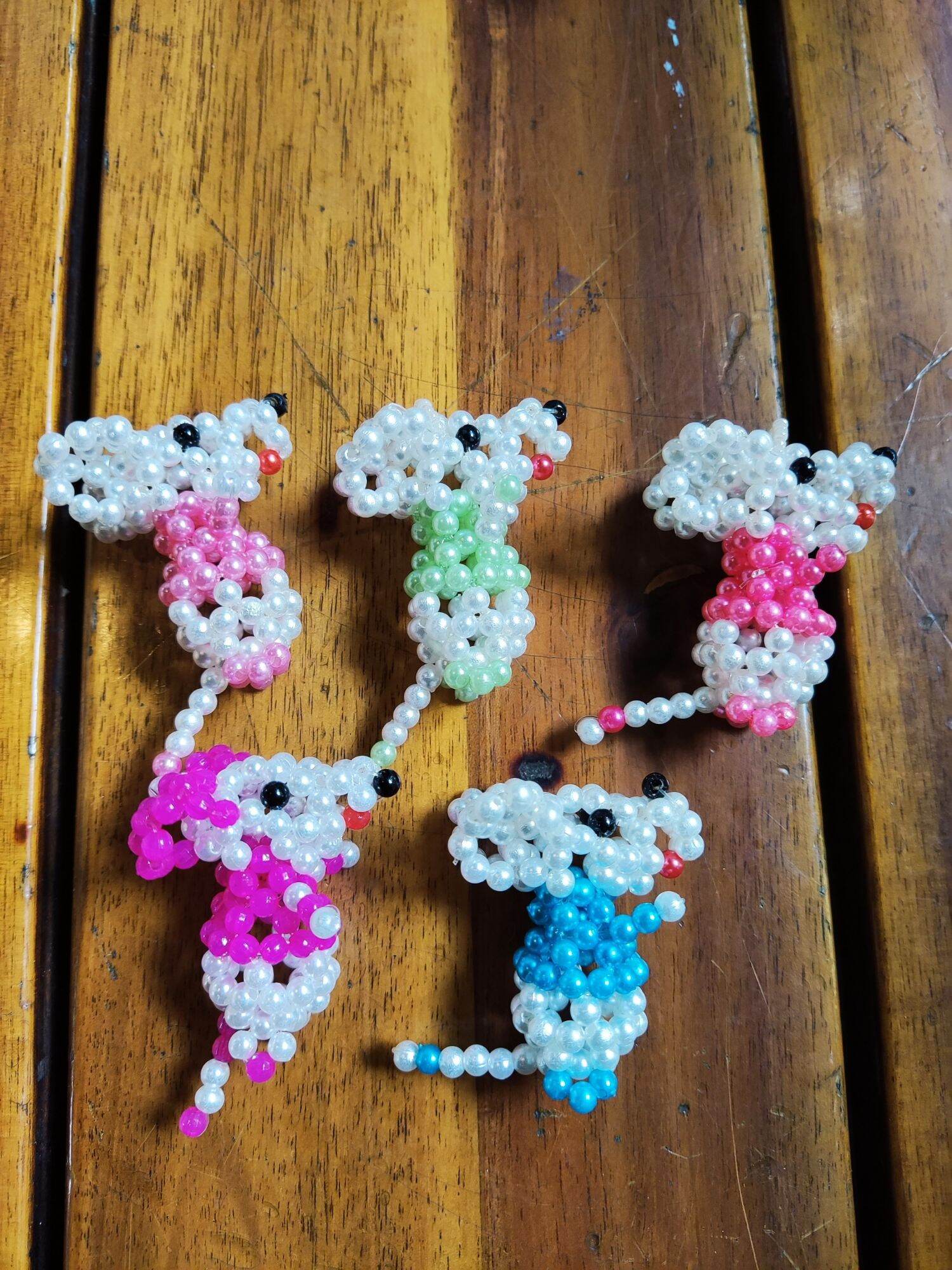 Móc khóa tuổi Tý kết cườm Handmade