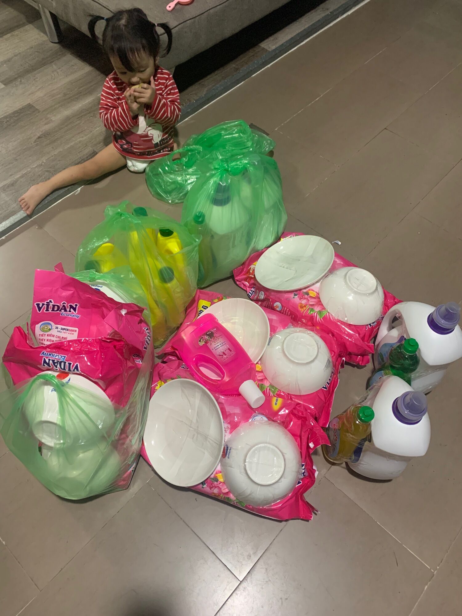 Bột giặt VÌDÂN Economy 5,8kg ( kèm quà khuyến mãi như hình )