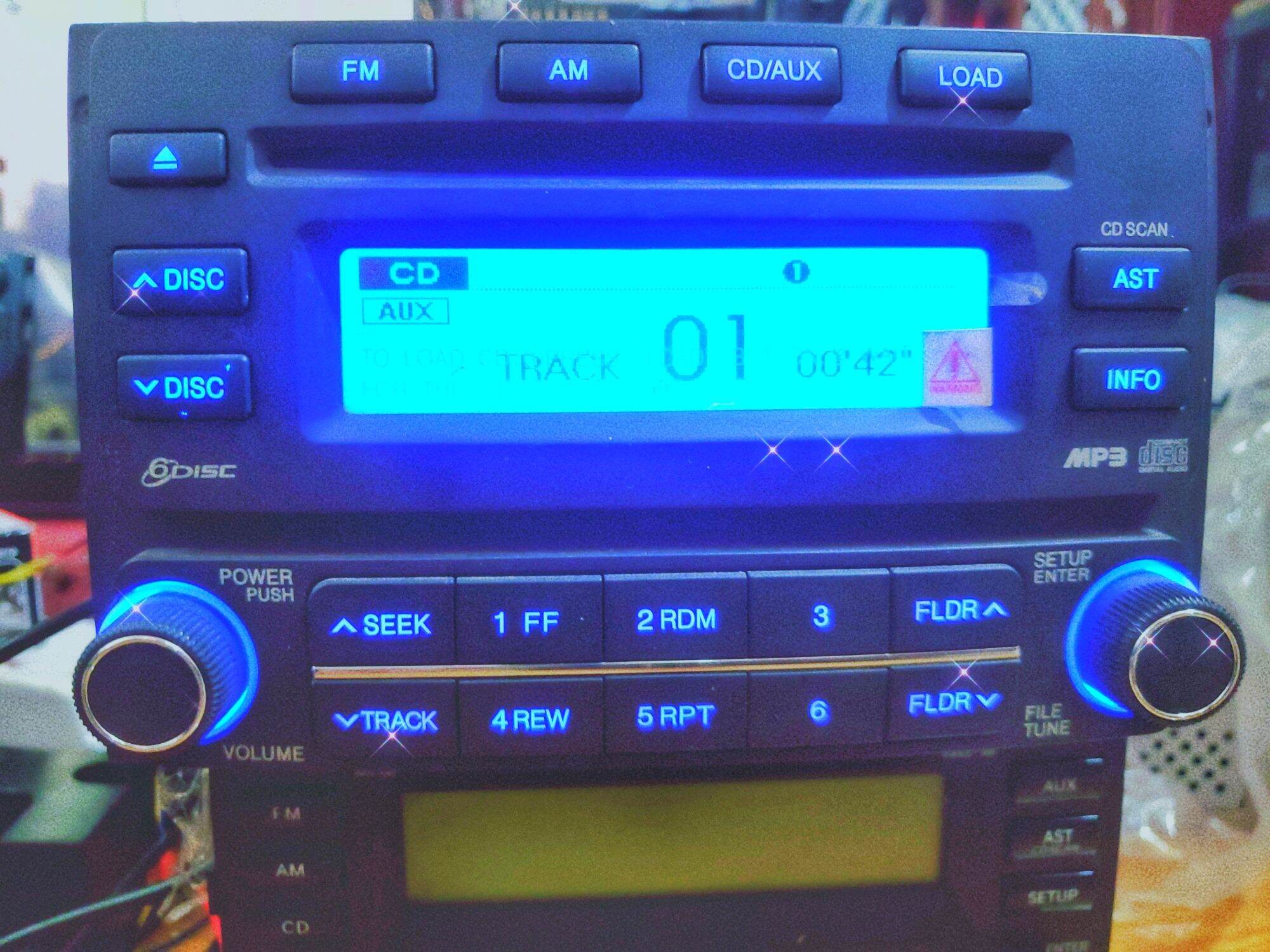 Đầu Cd 6 disk Bluetooth giành cho xe Huyndai Elantra