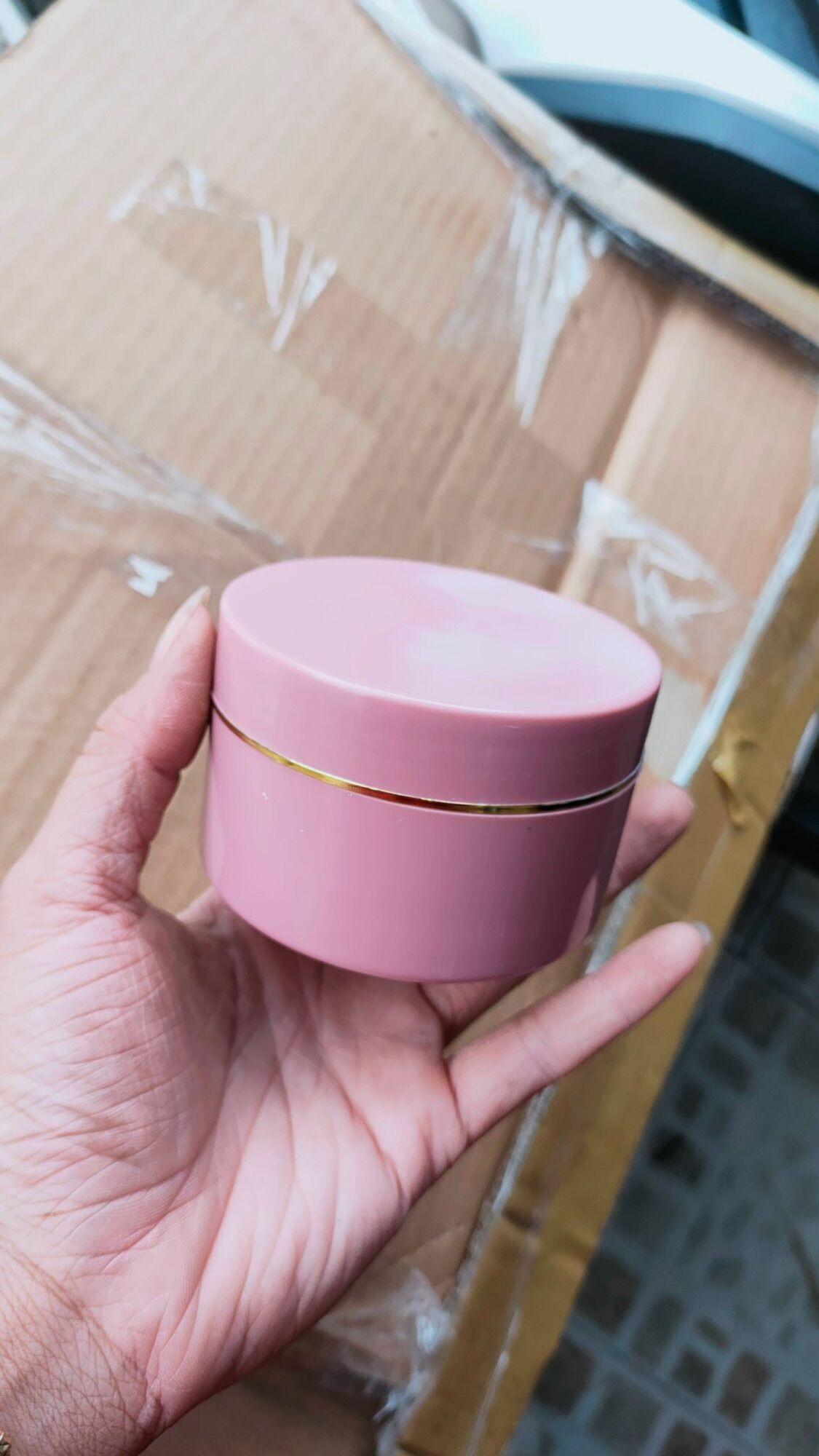 Hủ 100g màu hồng đất