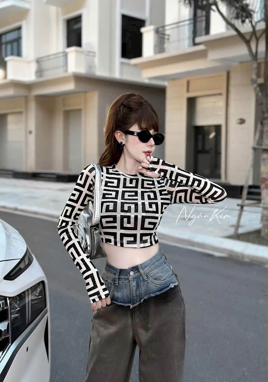 Áo thun kiểu tăm lạnh crop tóp cổ tròn