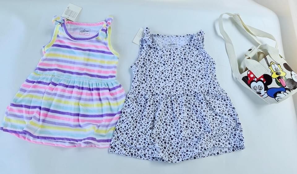 Đầm sát nách nơ vai Jumping Beans bé gái