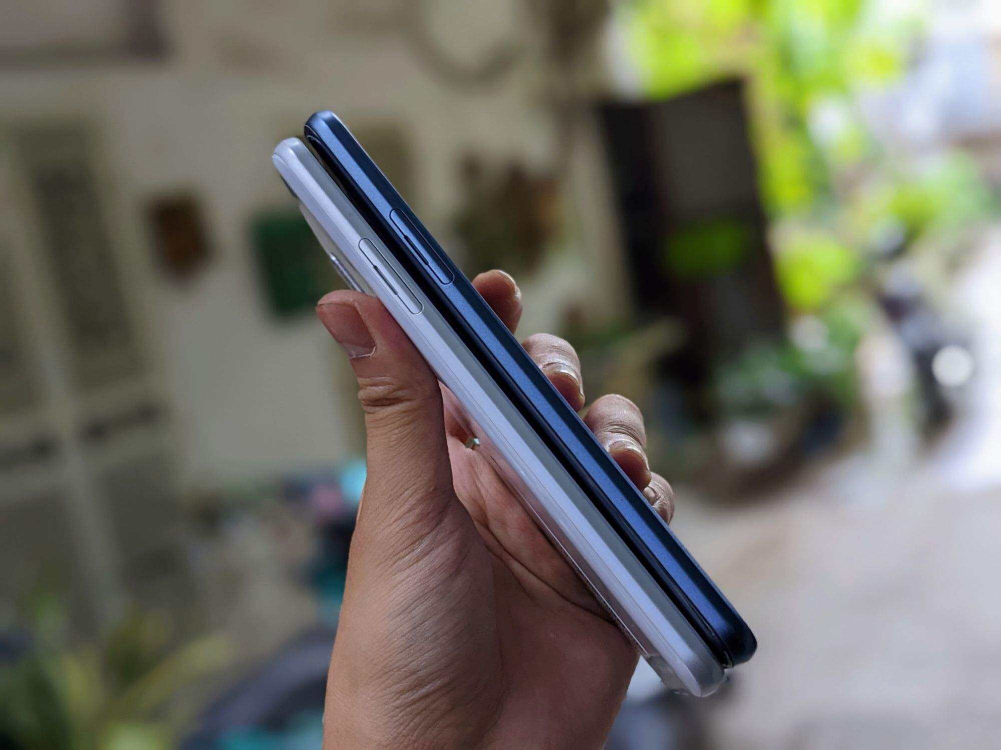 Điện Thoại Sharp AQUOS Sense 3 Plus Ram 6GB/64GB Pin 4000mAh