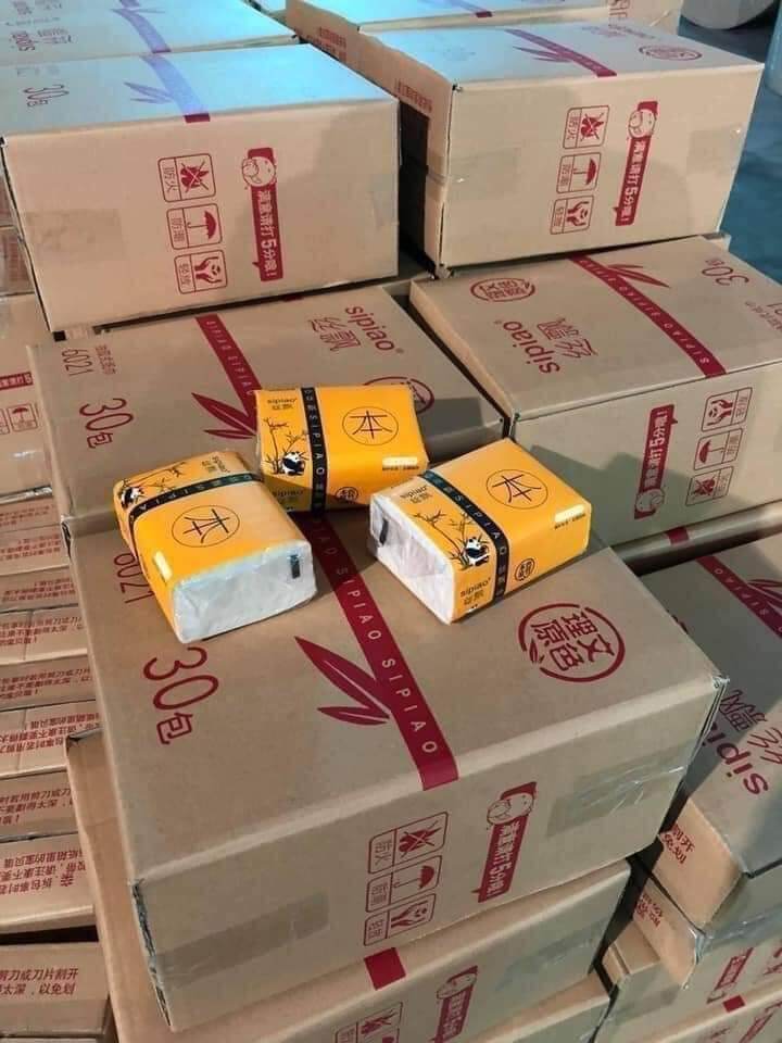 Xả kho ! 1 thùng (30 gói ) KHĂN GIẤY GẤU TRÚC SIPIAO