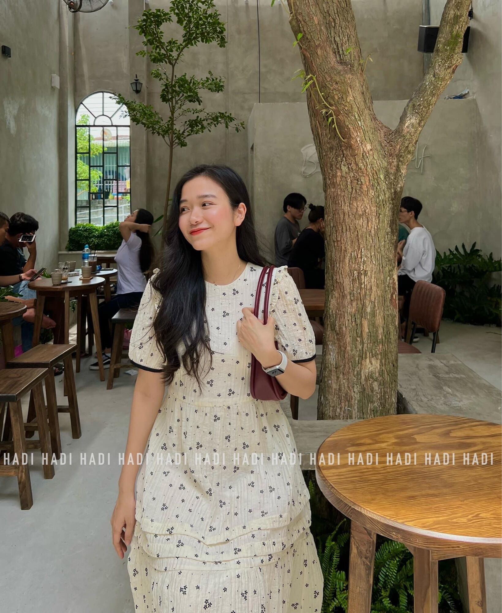 Váy hoa dáng babydoll thắt eo - Trà
