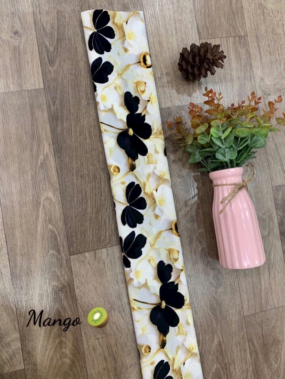 Vải lụa mango 3d nền kem hoa lan đen, đỏ