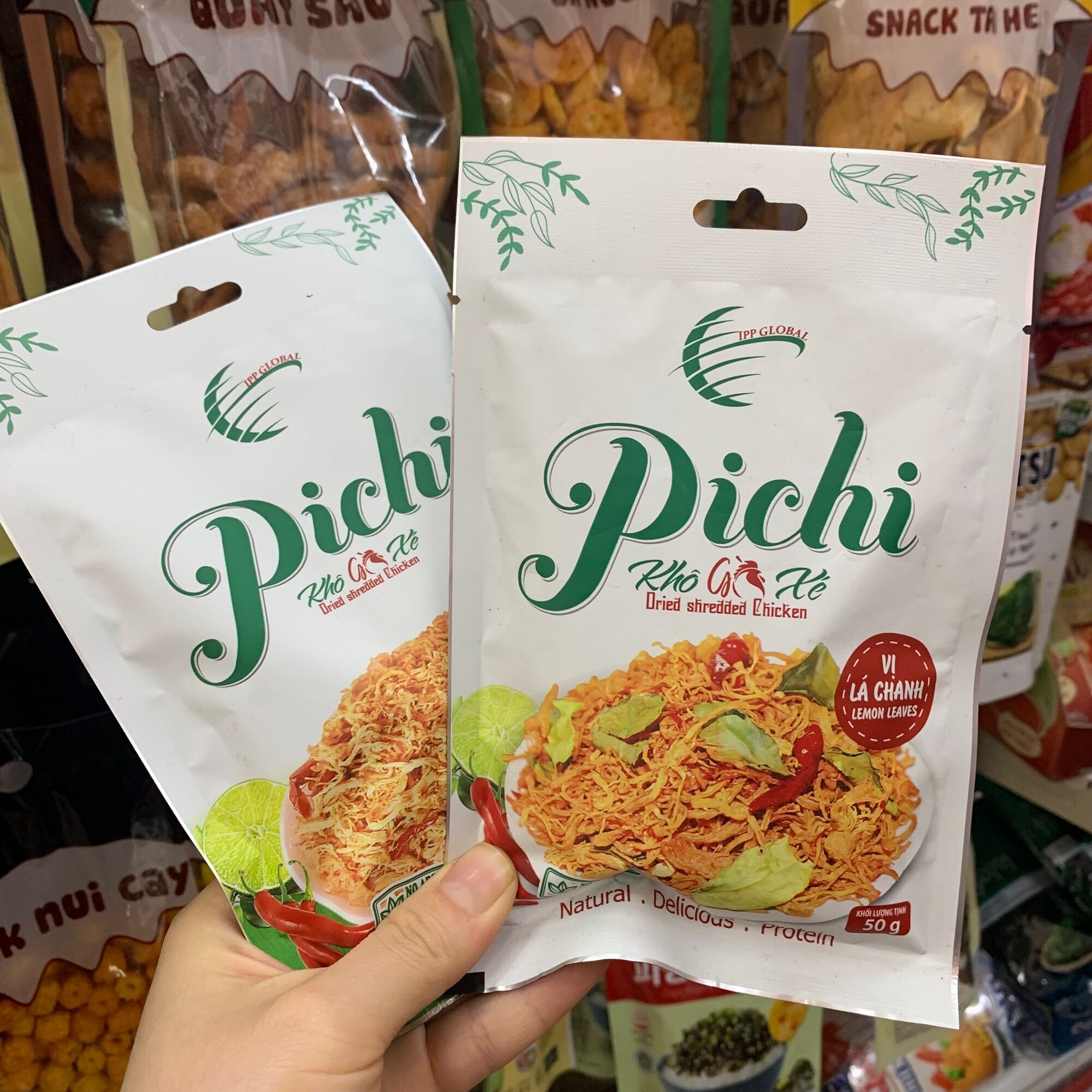 Khô gà xé Pichi vị cay, vị lá chanh gói 50g