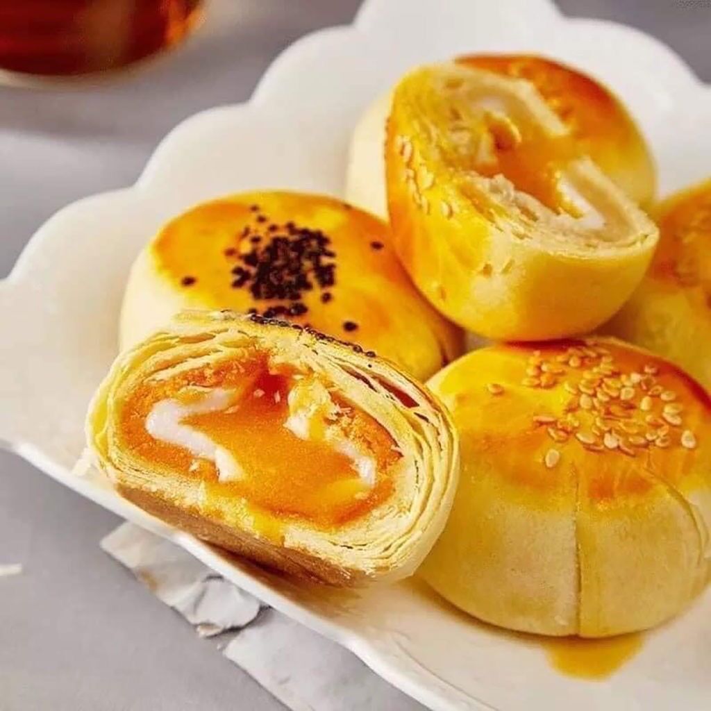 Thùng 500g bánh trứng muối tan chảy