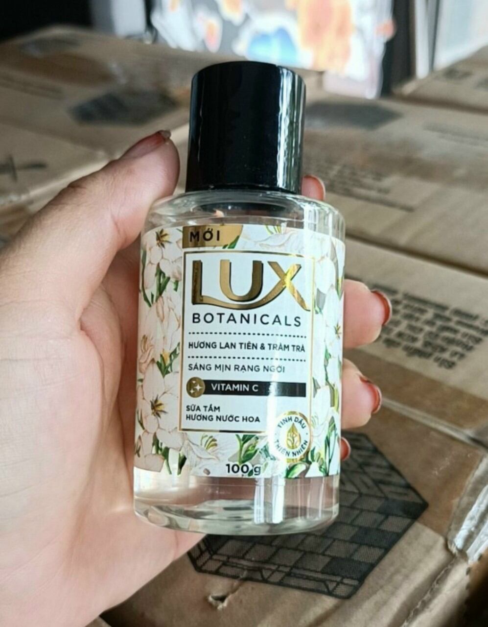 Sữa tắm lưu hương 12h lux 100g - hương lan tiên & tràm trà