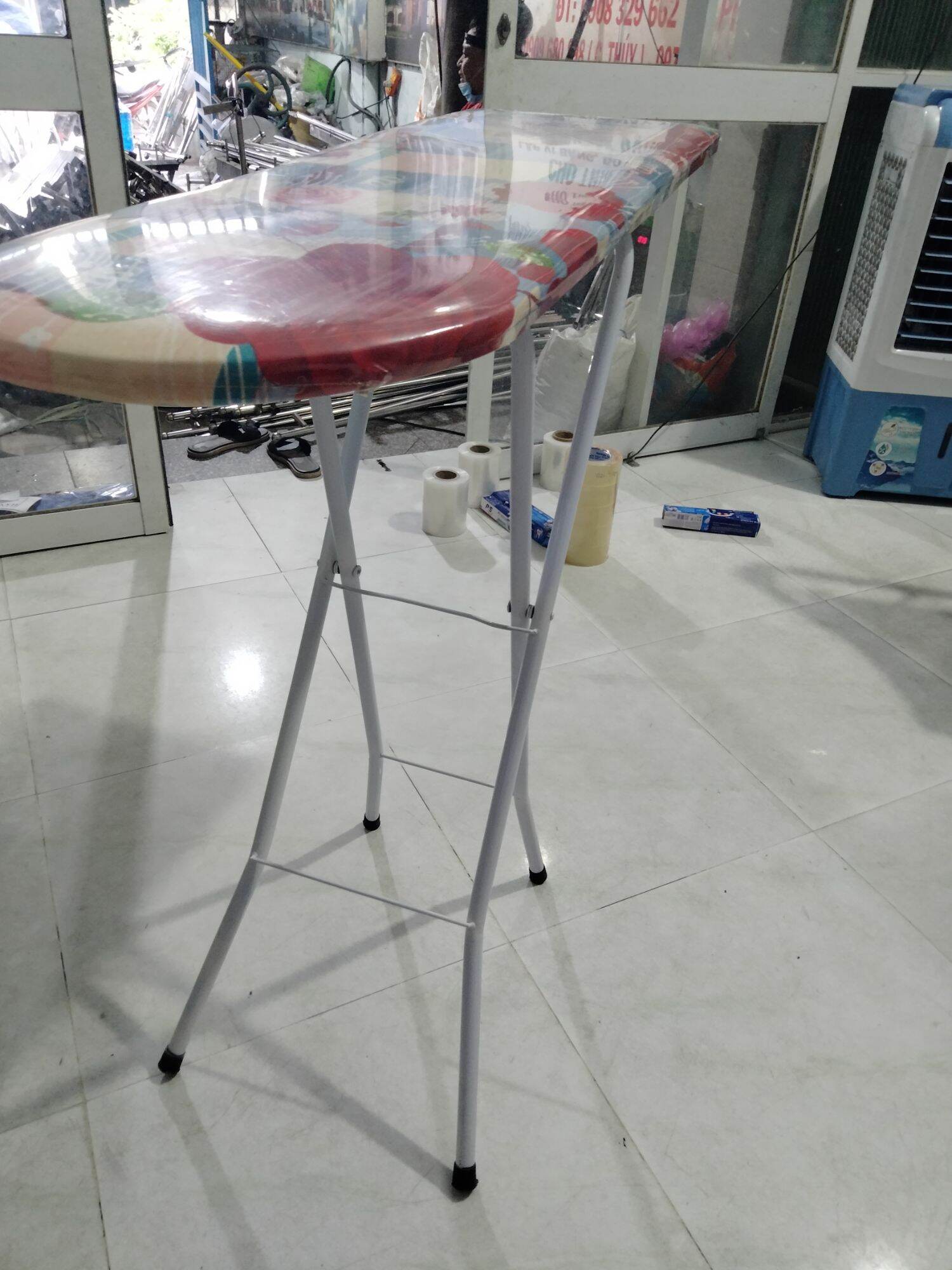 Bàn ủi đồ dạng đứng điều chỉnh tăng giảm