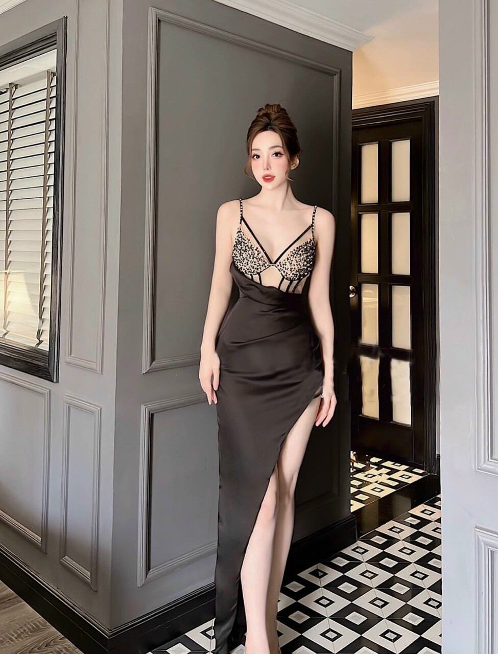 ĐẦM BODY CỔ TIM XẺ ĐÙI