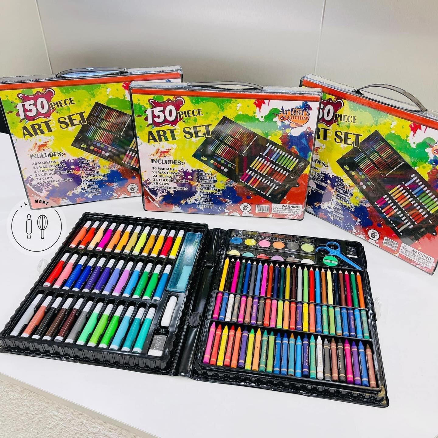 Hộp bút màu 150 chi tiết