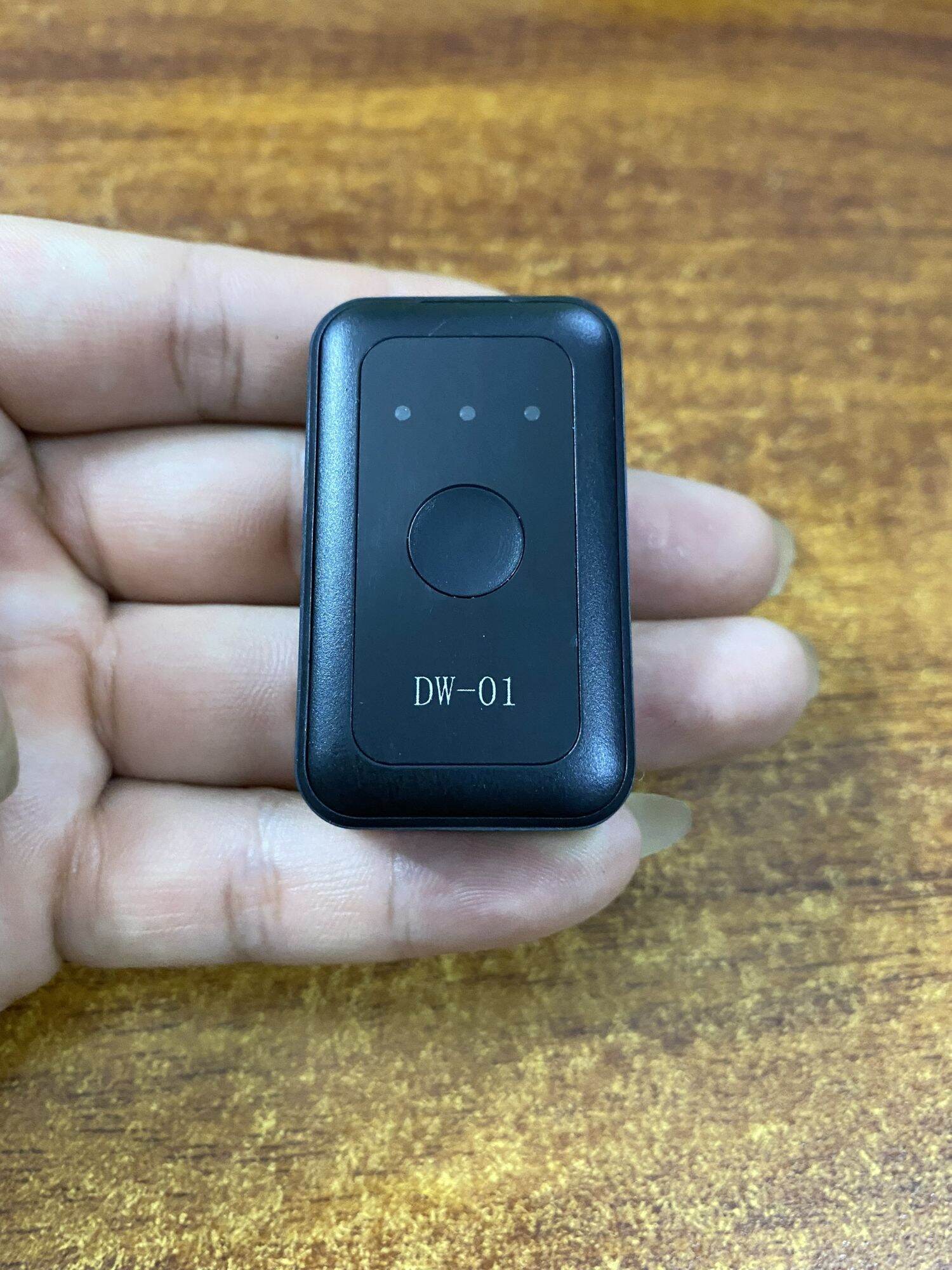 Định vị Dw01,định vị xe,định vị người,tặng sim 4G