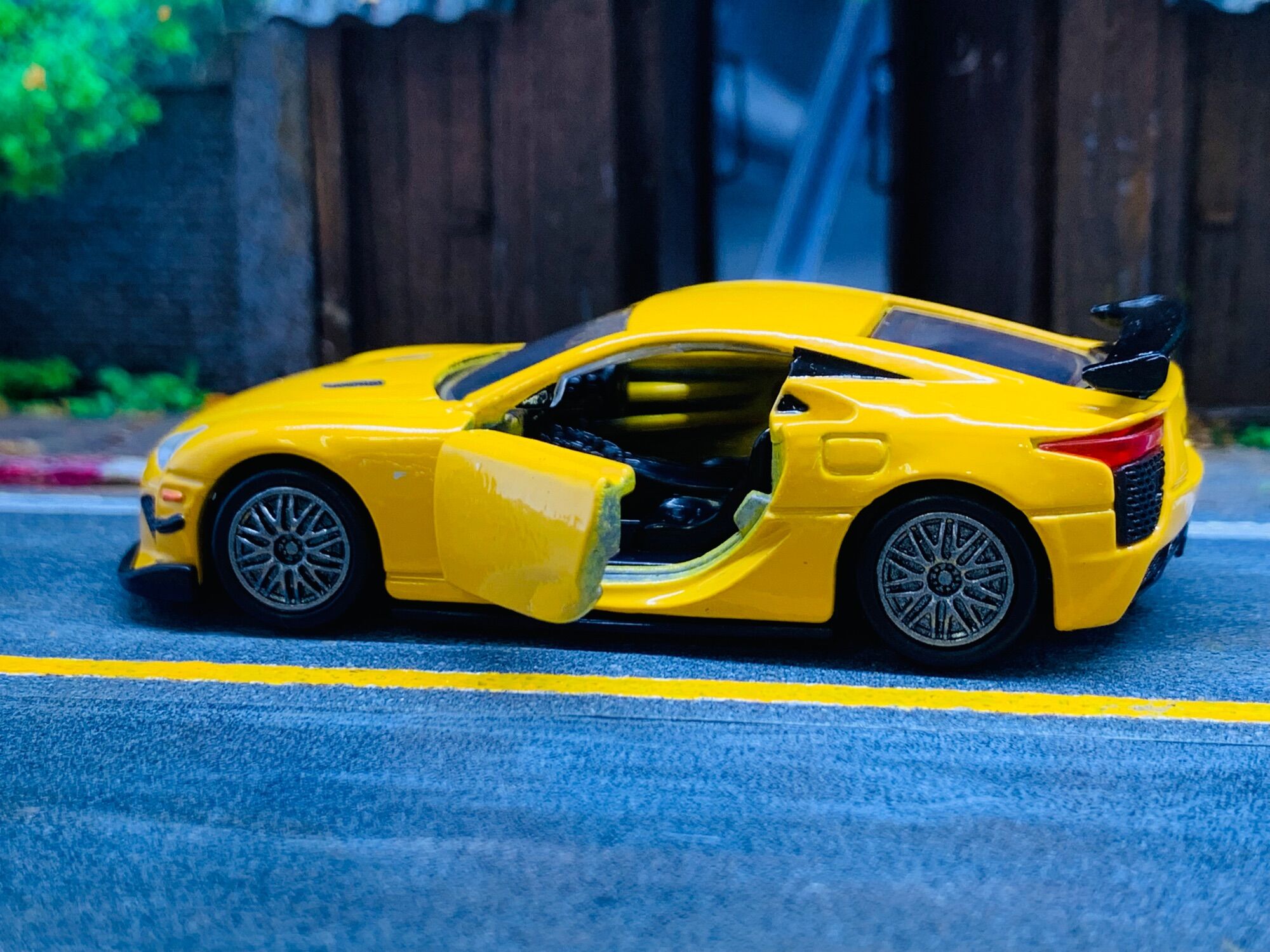 Hobby Store xe mô hình Tomica Premium Lexus LFA ( Không Hộp )