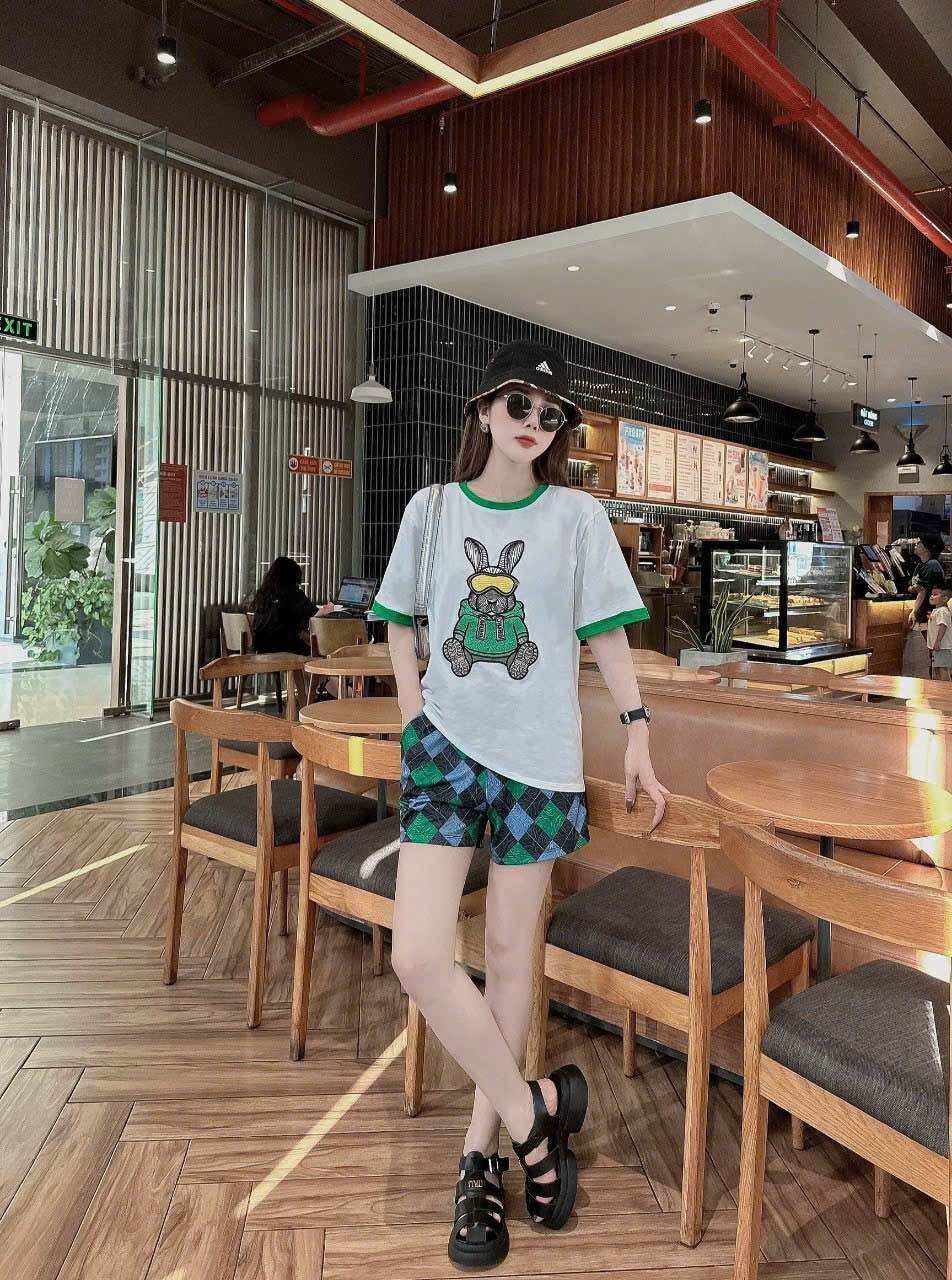 SÉT BỘ SHORT THÊU LÔ GÔ Q CHÂU CAO CẤP