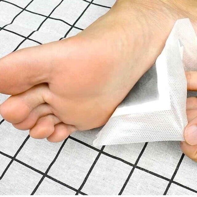 Miếng dán gan bàn chân thải độc cơ thể 50 miếng