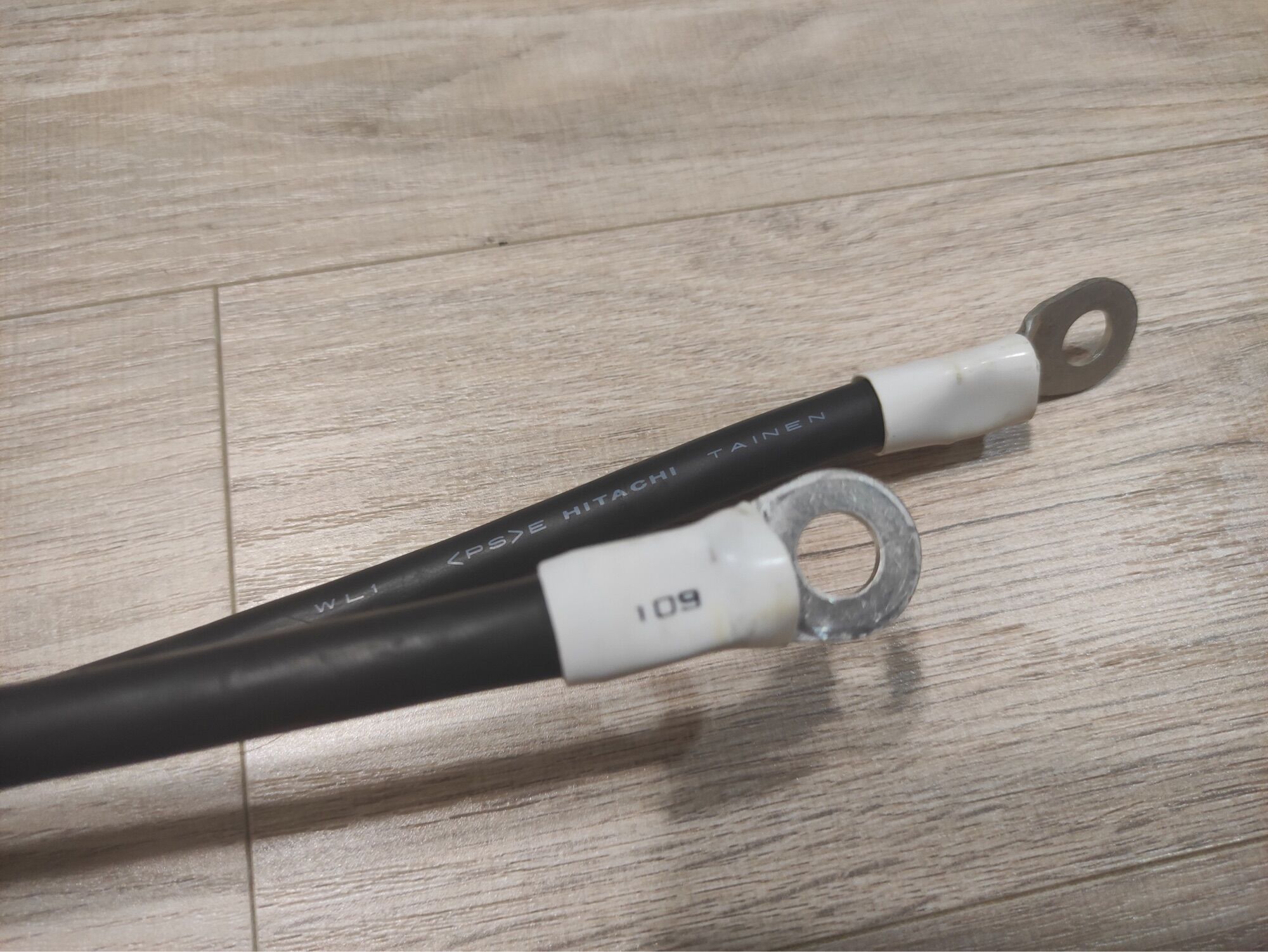 Dây Cáp Đồng Hi.Ta.Chi M25 Làm Máy Hàn Cell ( 1 Sợi )