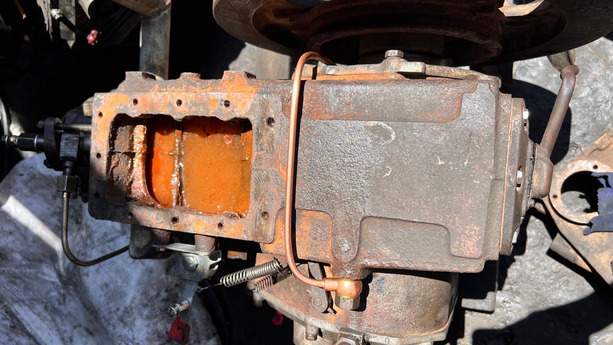 Ống nhớt máy D9,D10 R185