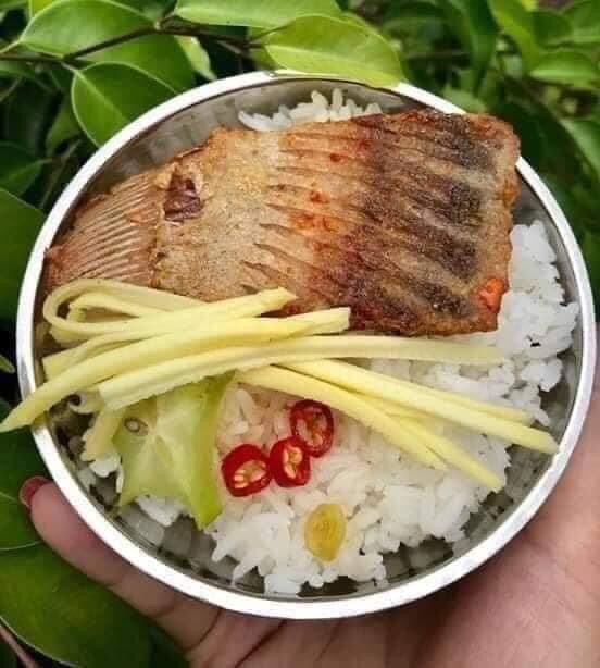 1kg 4 Pieces of Boneless Catfish (Express Delivery in Hcmc)