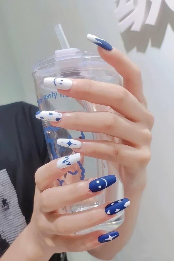 Nail box thiết kế theo phom móng khách đặt đủ dụng cụ / keo mini
