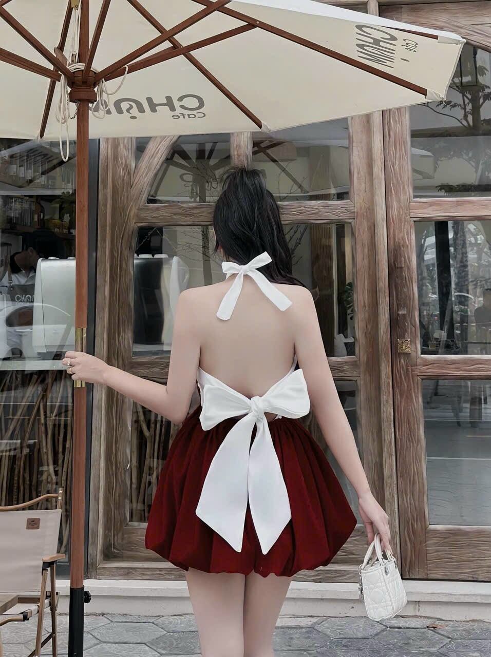 ĐẦM NHUNG BÍ CỔ YẾM ĐÍNH CƯỜM CỘT NƠ SAU - ( freesize dưới 55kg )