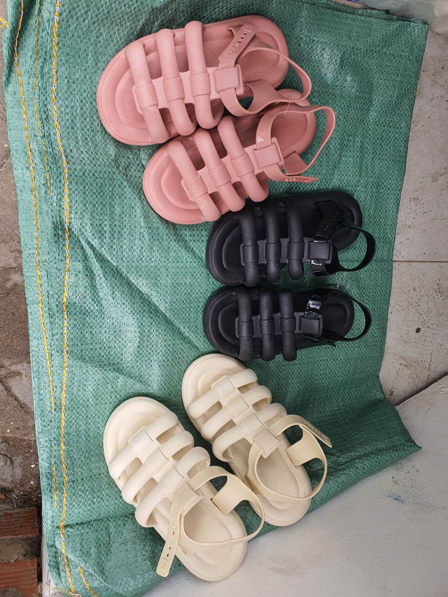 giày sandal nữ nhựa bánh mì