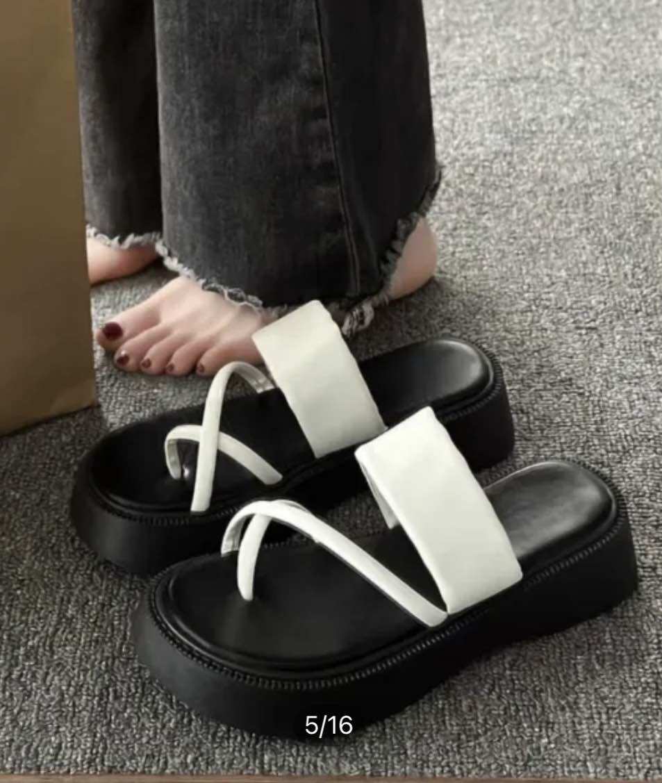 Dép nữ vai phồng sỏ ngón