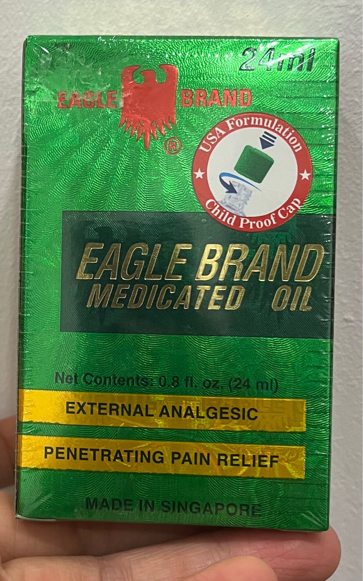 Dầu Gió Xanh Con Ó 2 Nắp Của Mỹ 24ml