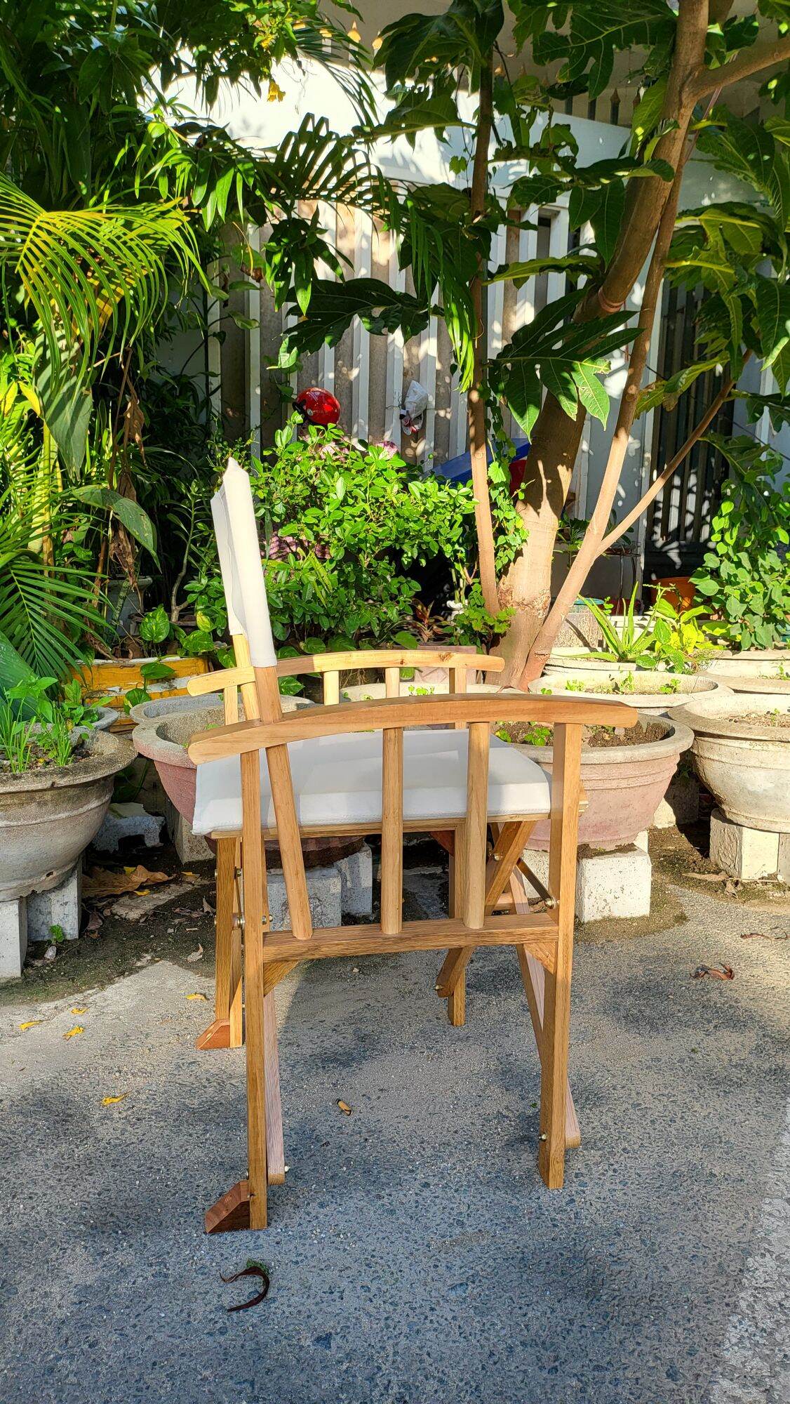Ghế gỗ đạo diễn