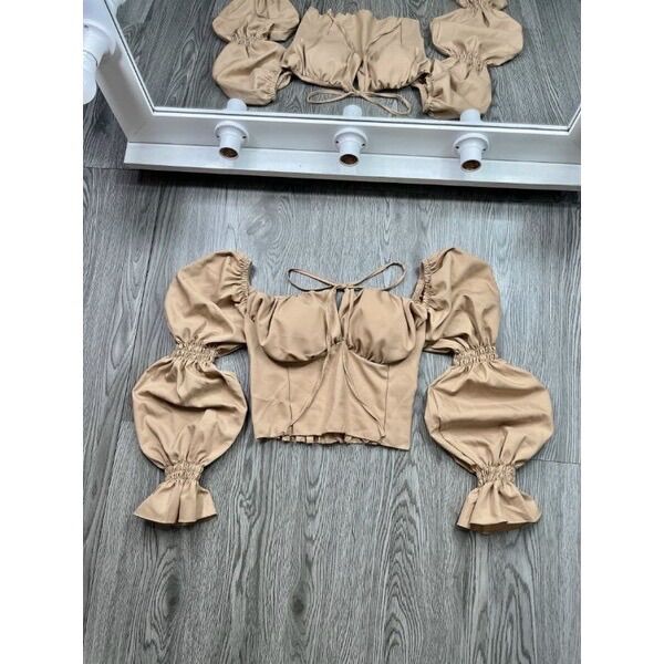 ÁO VOAN CỔ VUÔNG TAY DÀI CỘT KIỂU CROPTOP