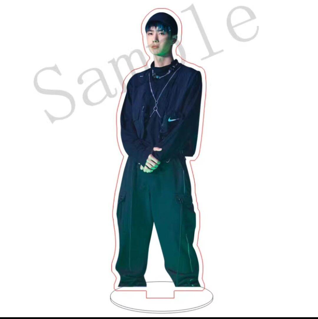 Standee mica Vương Nhất Bác 15cm