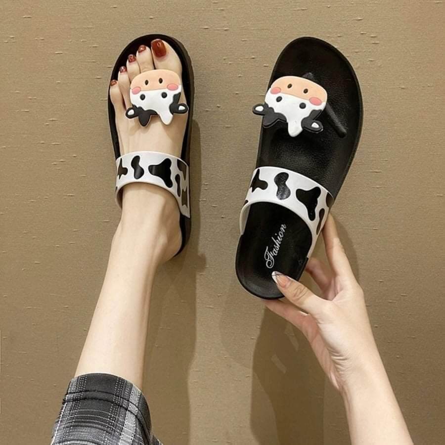 Dép quai ngang xỏ ngón bò sữa