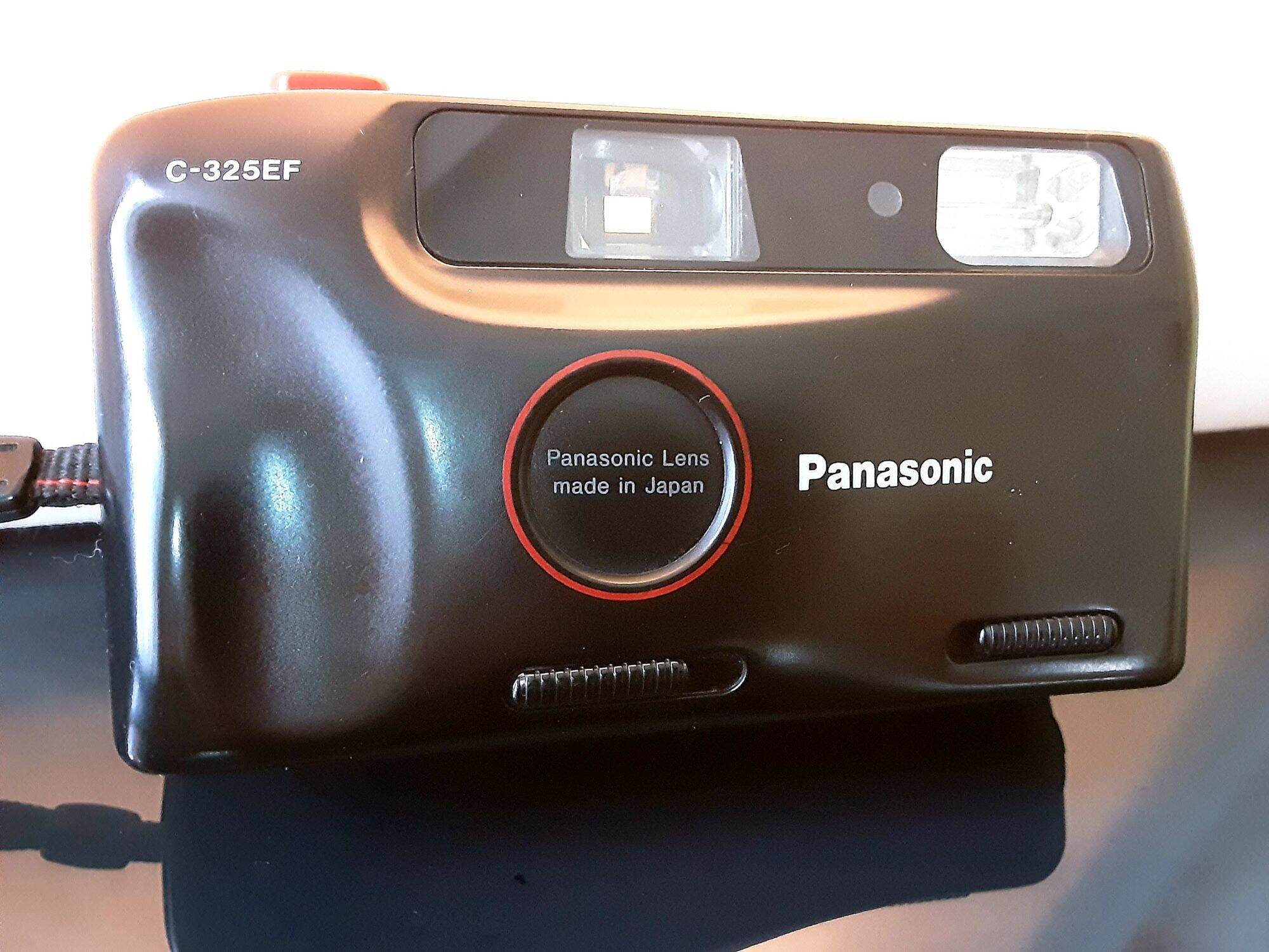 Máy ảnh film Panasonic